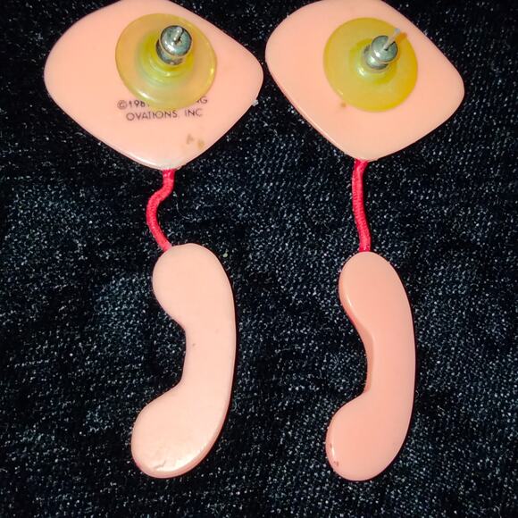 Standing Ovations Red Telephone of the Hook Vintage 80s Dangle Earrings - Picture 3 of 14